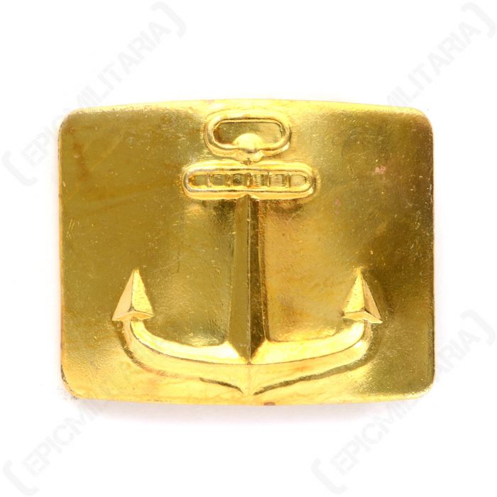 https://www.epicmilitaria.com/media/catalog/product/cache/634ea6c23db42e1680ad89f3b6a71733/7/2/7206-soviet-anchor-belt-buckle-gold-1.jpg
